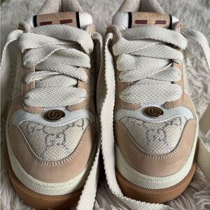 Beautiful Gucci Gg Embellished Low top sneakers